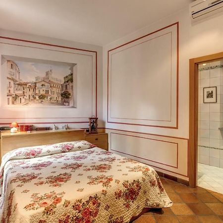 شقة Lovely Flat By The Trevi Fountain روما المظهر الخارجي الصورة