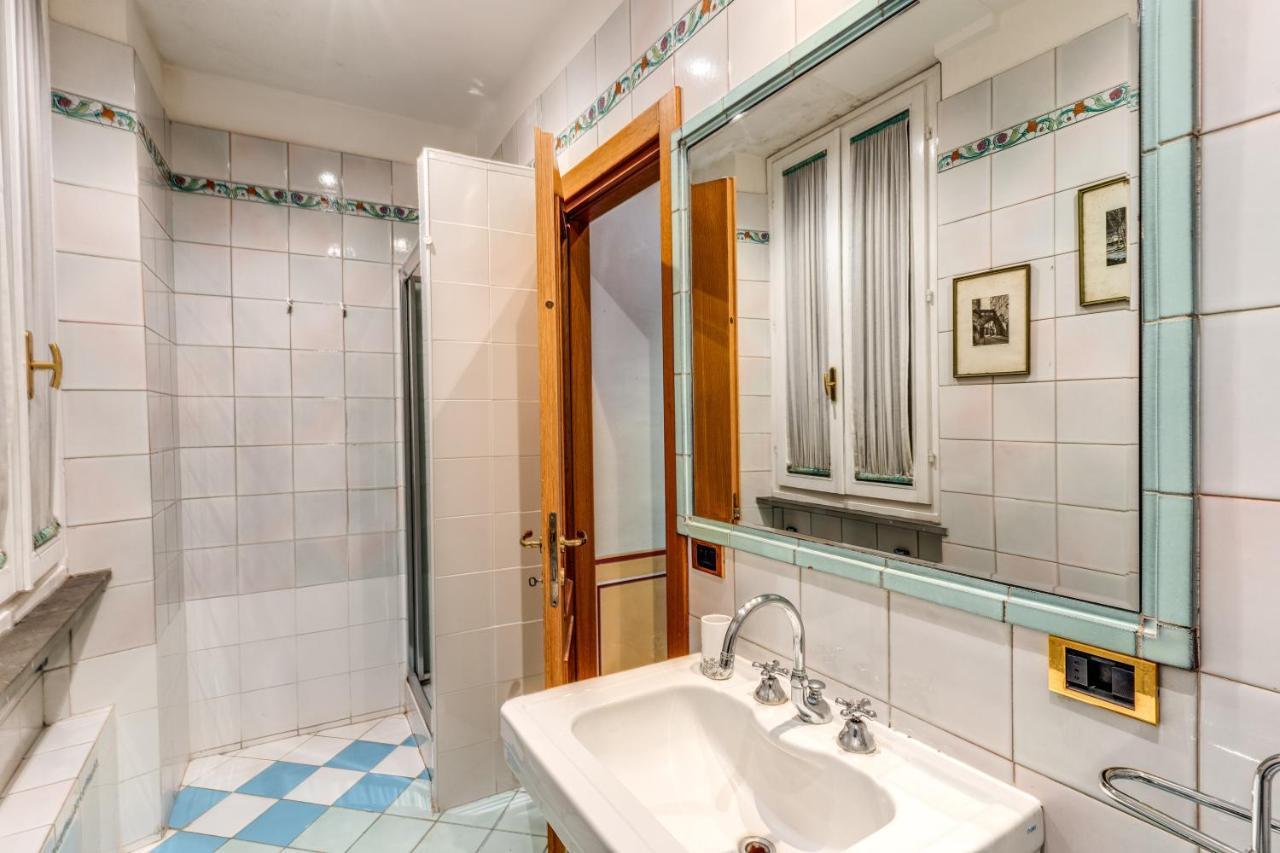 شقة Lovely Flat By The Trevi Fountain روما المظهر الخارجي الصورة