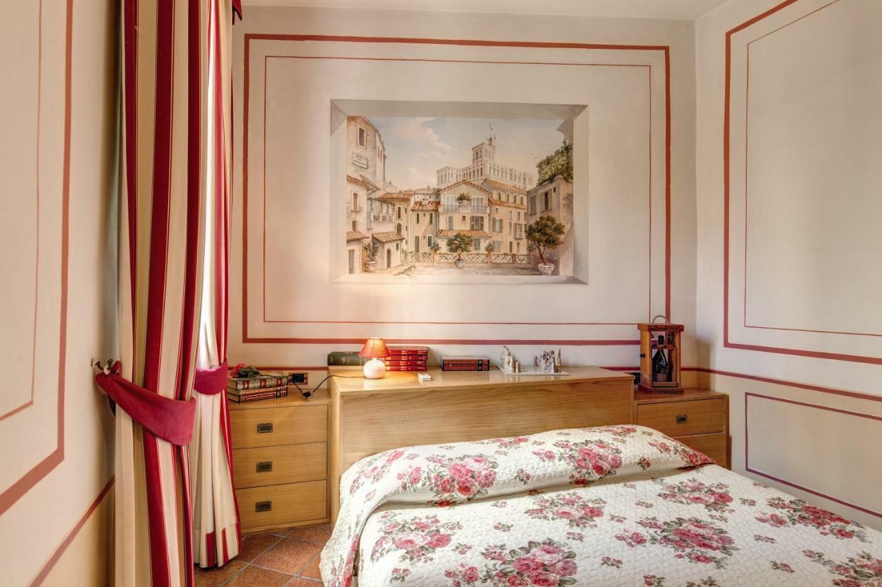 شقة Lovely Flat By The Trevi Fountain روما المظهر الخارجي الصورة