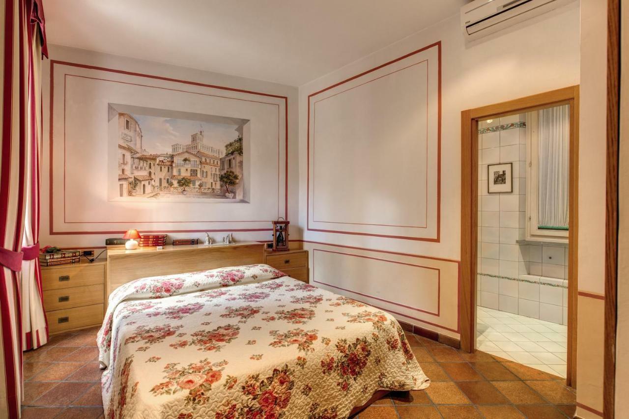 شقة Lovely Flat By The Trevi Fountain روما المظهر الخارجي الصورة
