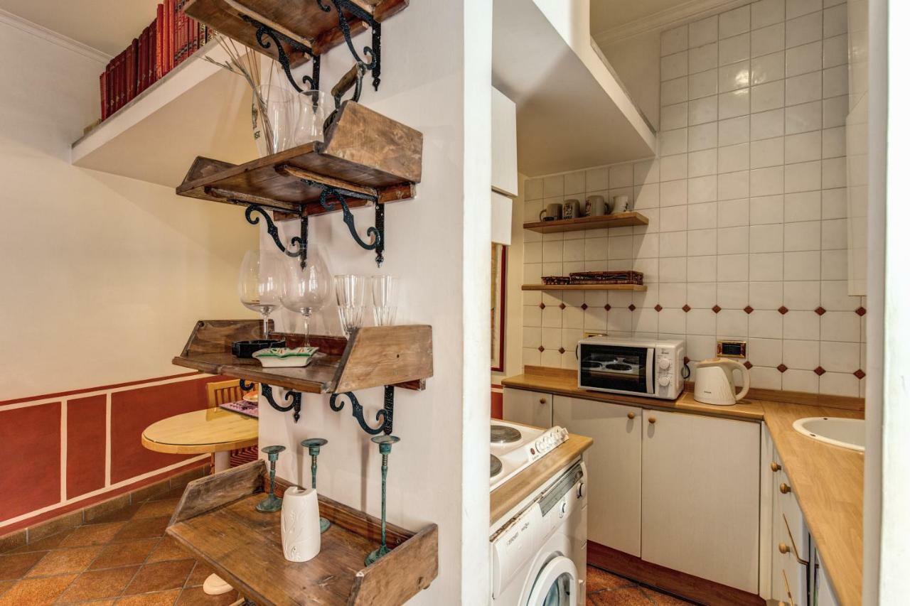 شقة Lovely Flat By The Trevi Fountain روما المظهر الخارجي الصورة