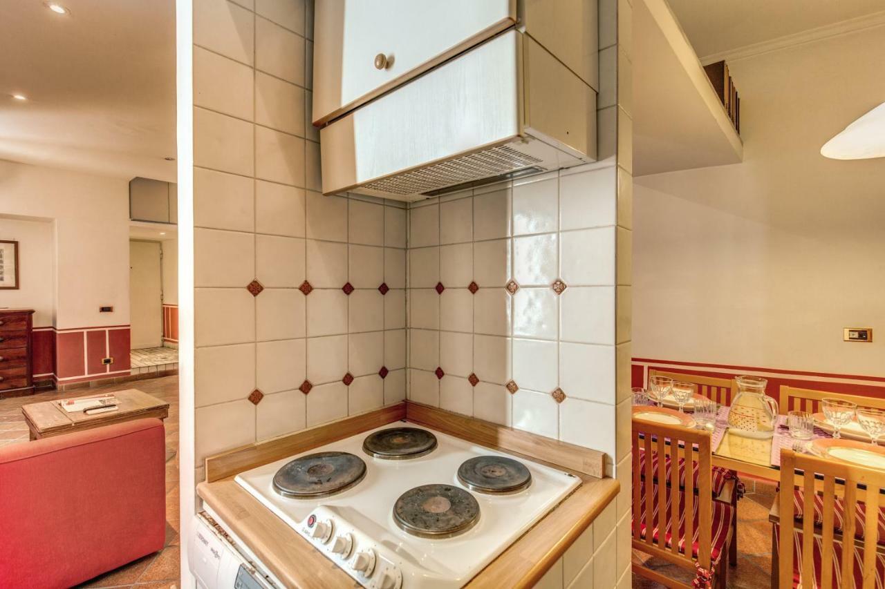 شقة Lovely Flat By The Trevi Fountain روما المظهر الخارجي الصورة