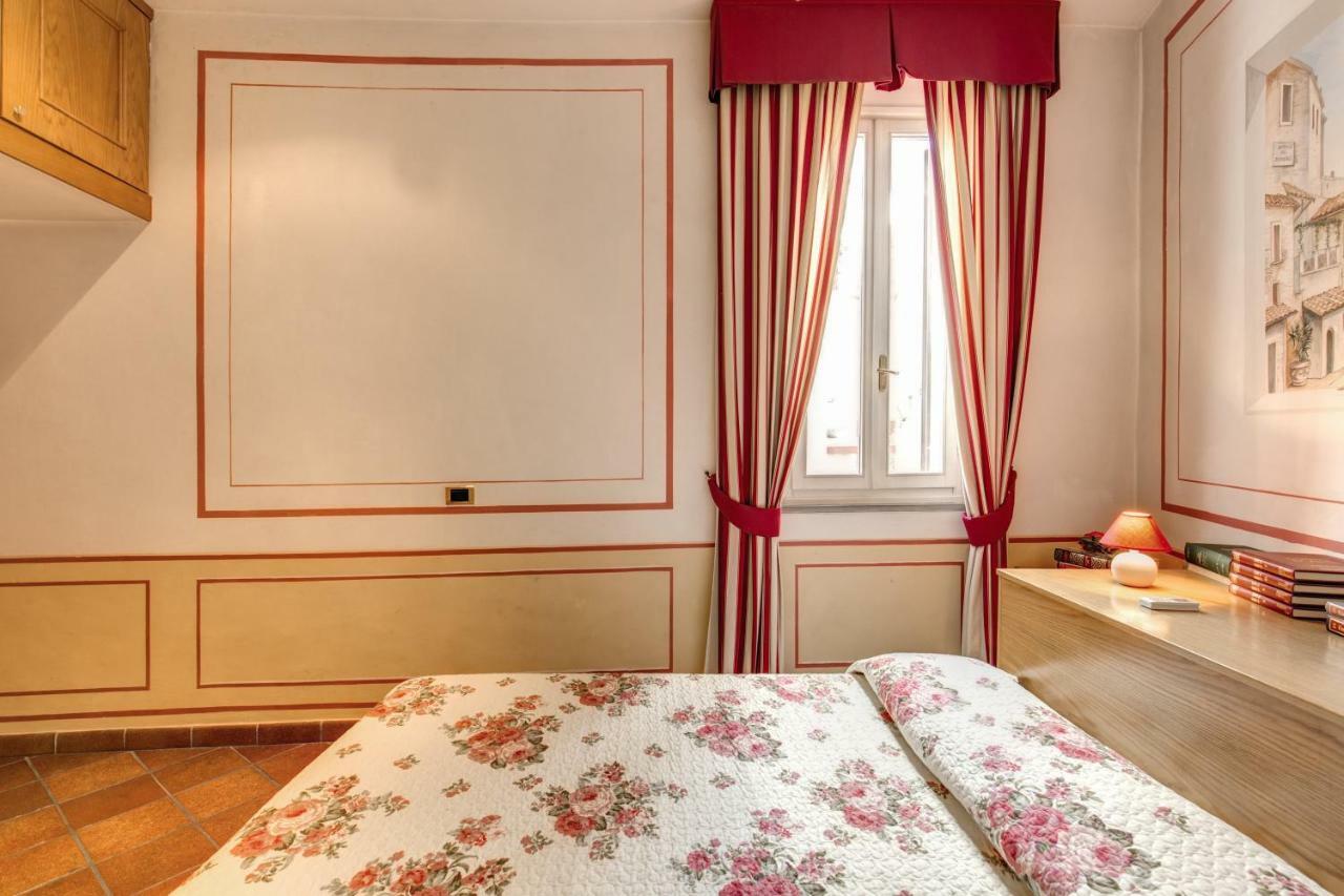 شقة Lovely Flat By The Trevi Fountain روما المظهر الخارجي الصورة